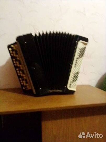 Баян