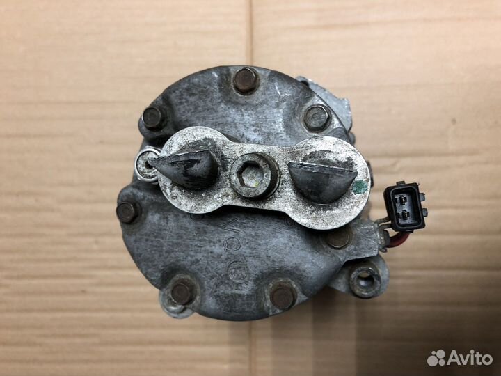 Компрессор кондиционера Фольксваген Шаран 1