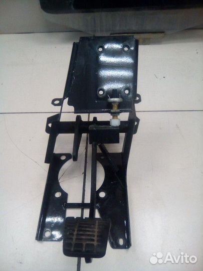 Педаль тормоза УАЗ Патриот