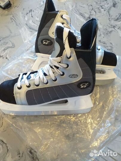 Коньки хоккейные детские