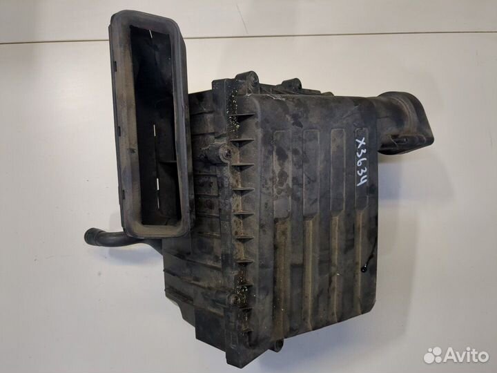 Корпус воздушного фильтра Volkswagen Passat 8 2015