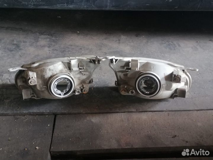 Фары на toyota corolla spacio