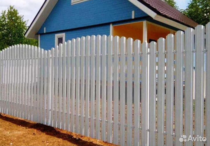 Забор из евроштакетника профессионально быстро