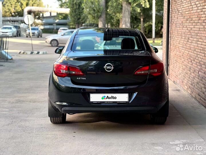 Opel Astra 1.6 МТ, 2013, 49 000 км