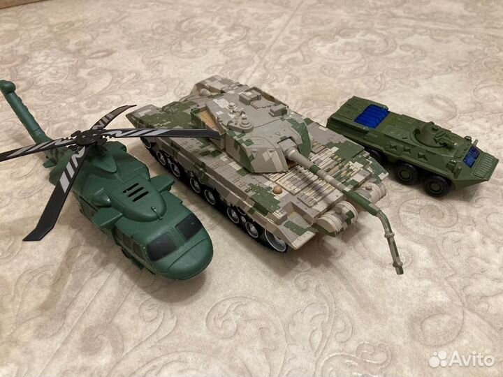 Машинки с пультом комплектом