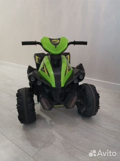 Детский квадроцикл на аккумуляторе бу