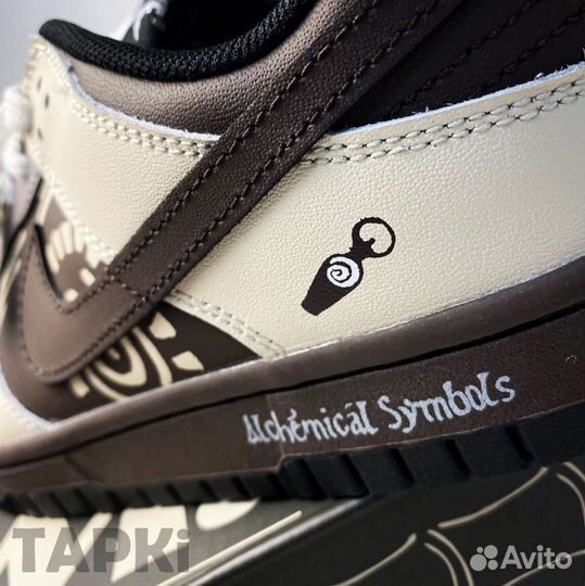 Nike Sb Dunk Low Panda Magic