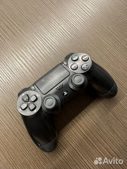 Dualshock 4 (Оригинал) дефект