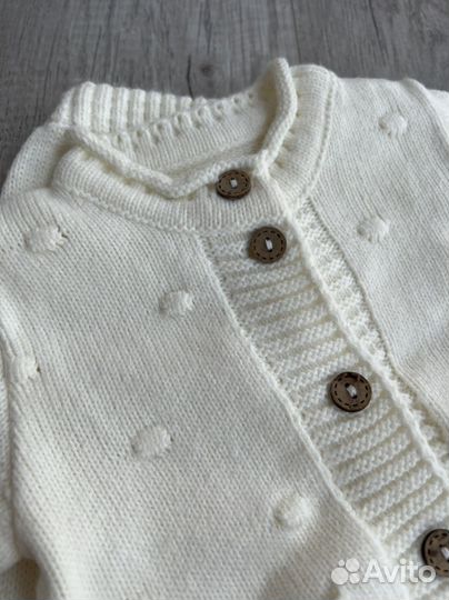 Вязанный комплект(подойдет на выписку)