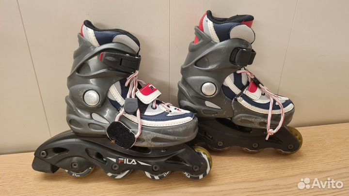 Роликовые коньки раздвижные Fila