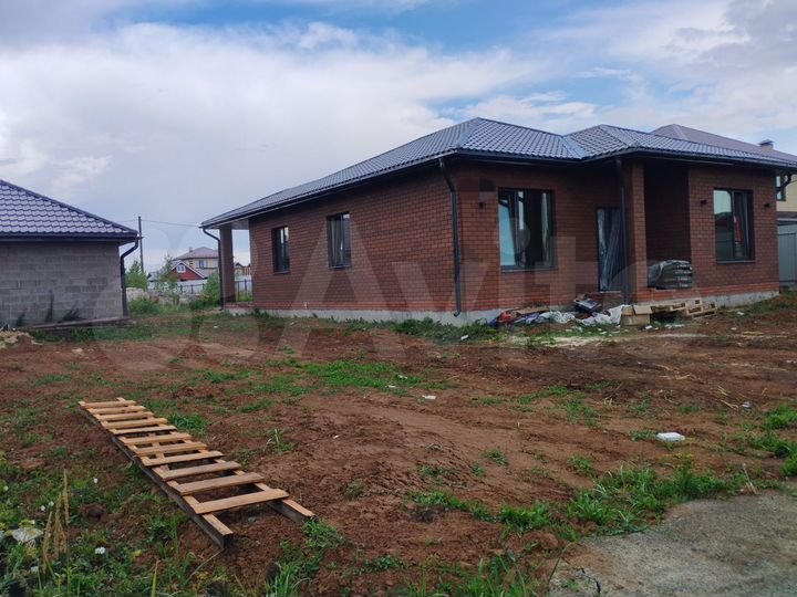 Коттедж 120 м² на участке 8 сот.