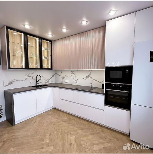 Кухонный гарнитур новый