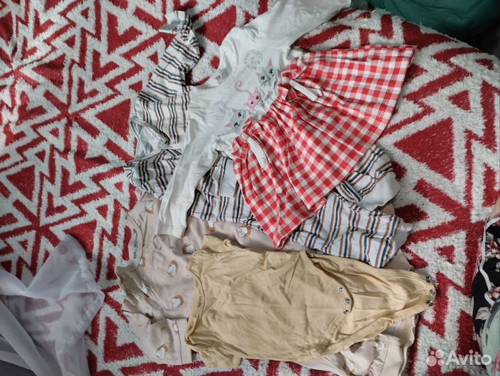 Продам вещи, до года