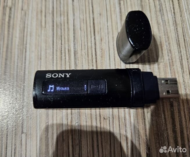 Sony MP3-плеер NWZ-B183F 4 гб, черный
