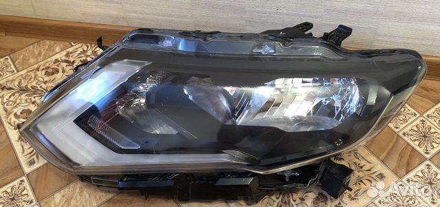 Фара левая Nissan X-Trail T32 с 2017- н.в