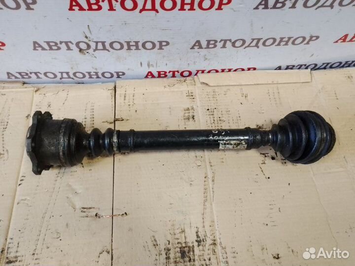 Полуось привод передний правый Volkswagen Passat
