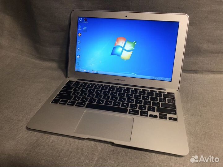 Apple macbook air 11’’