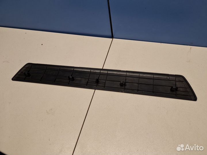 Накладка порога внутренняя передняя левая Toyota Hilux N125 2015