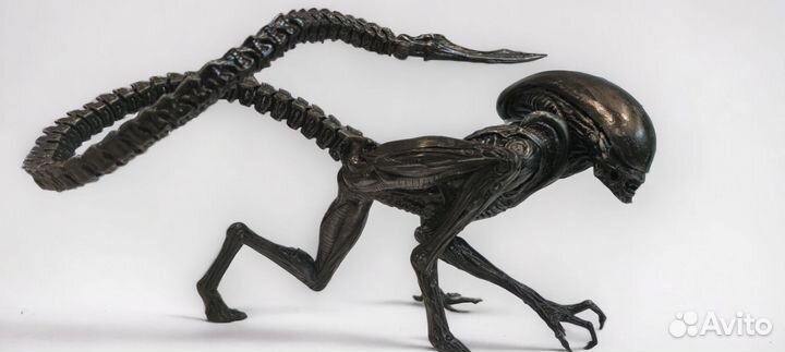 Фигурка чужой (Alien)