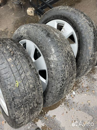Goodyear EfficientGrip Performance SUV 235/60 R18