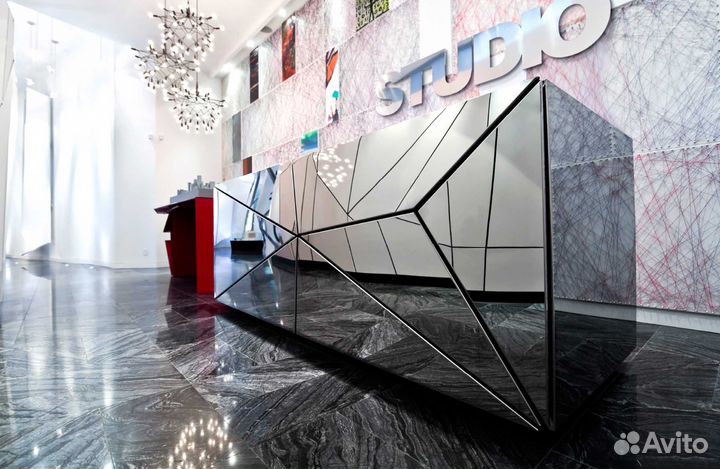 Зеркальная Стойка ресепшн для администратора