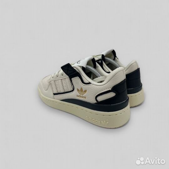 Крроссовки Adidas Forum женские