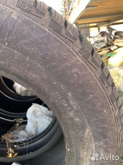Gislaved Nord Frost 200 SUV 235/65 R17