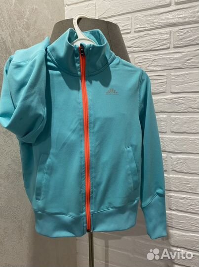 Спортивная кофта