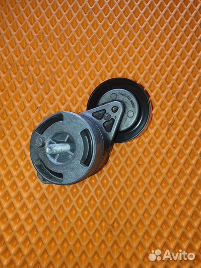 Натяжитель приводного ремня Ауди А5