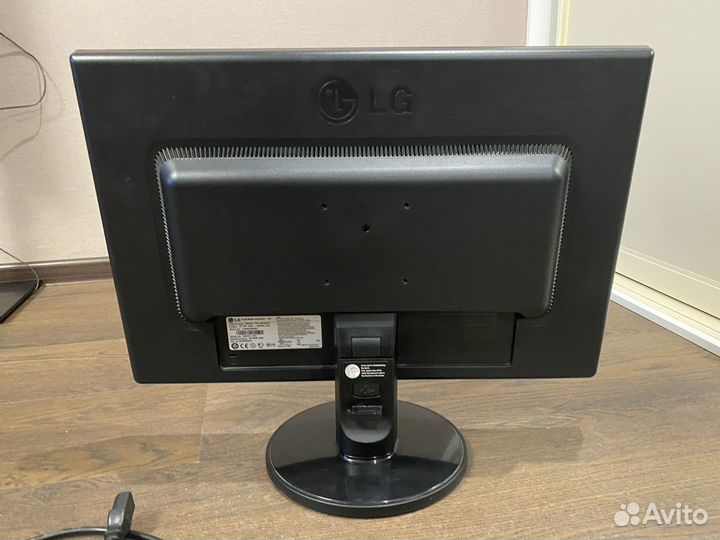 Монитор LG flatron w2242T–PF