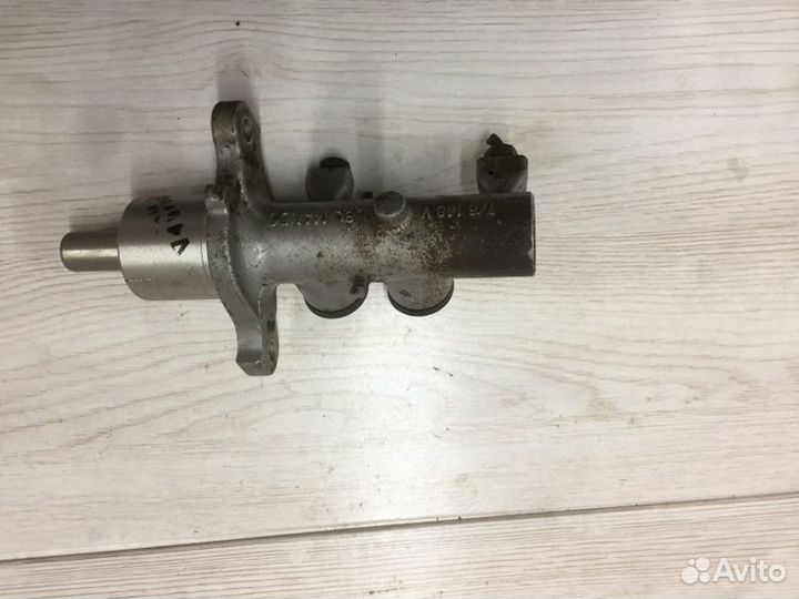 Главный тормозной цилиндр LADA Priora хэчбек 124