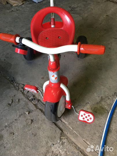 Детский велосипед с родительской ручкой