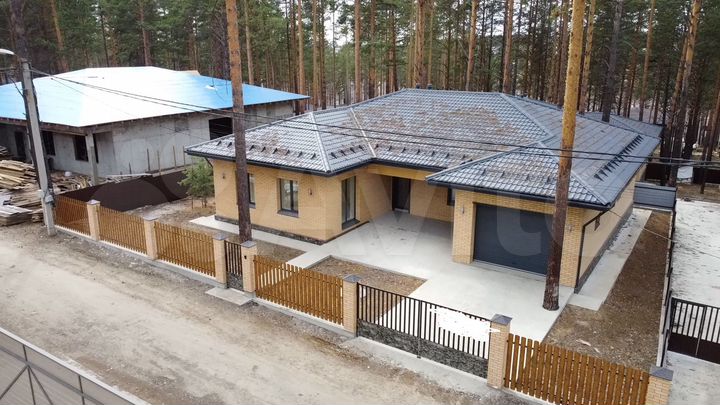 Дом 189 м² на участке 7 сот.