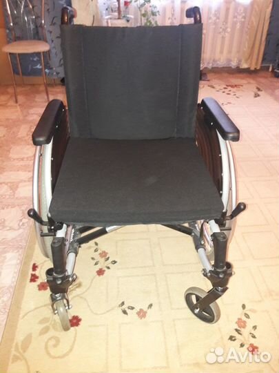 Кресло-коляска инвалидная
