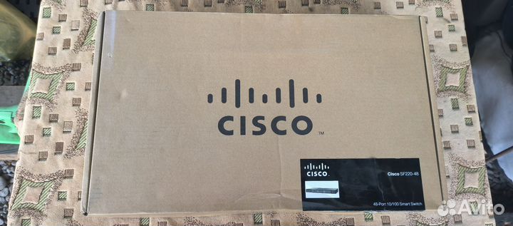 Коммутатор Cisco Sf220-48