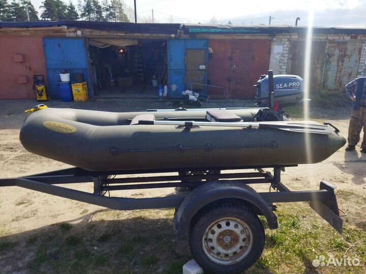 Лодка с мотором