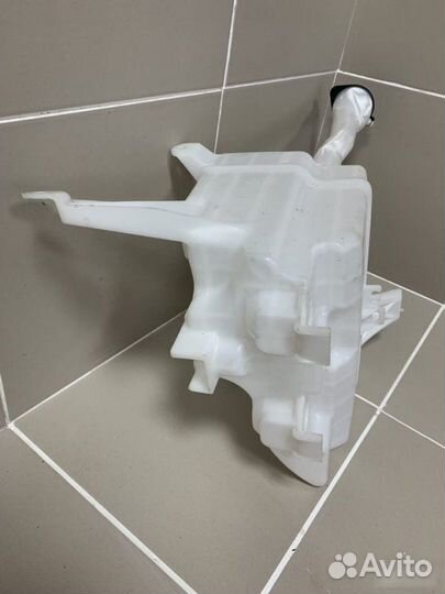 Бачок стеклоомывателя Toyota Camry V50