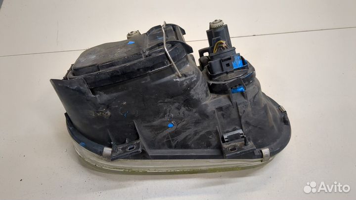 Фара (передняя) Volkswagen Golf 4, 1999