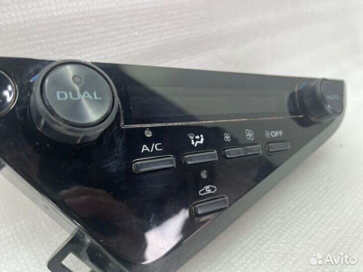 Климат контроль Toyota Camry V75 2021-2023