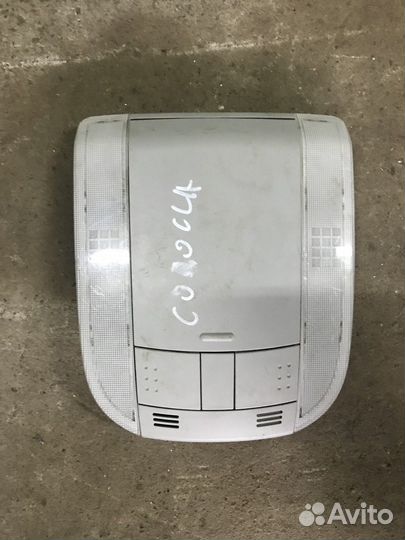 Плафон внутреннего освещения (Toyota Corolla)