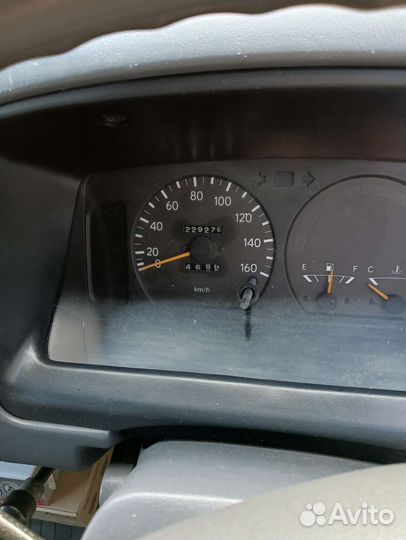 Toyota Dyna бортовой, 1998