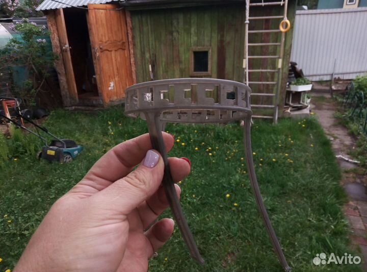 Держатель для кустов клубники