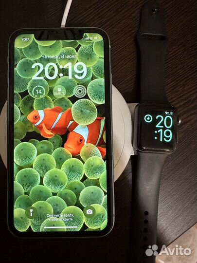 Беспроводная зарядка для телефона и часов