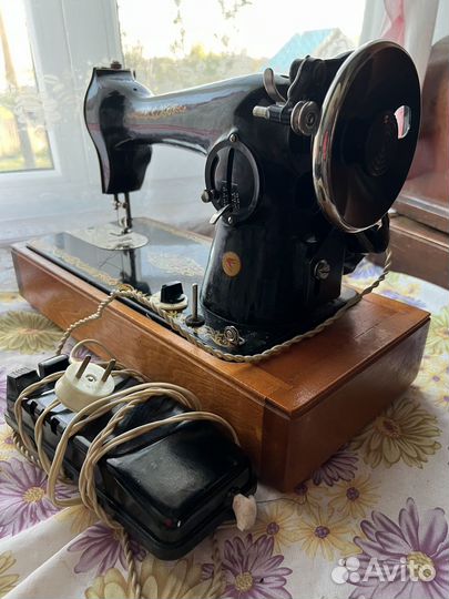 Швейная машина Подольск 2M