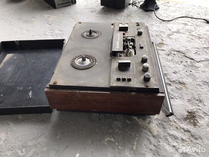 Бабинный магнитофон Маяк 205