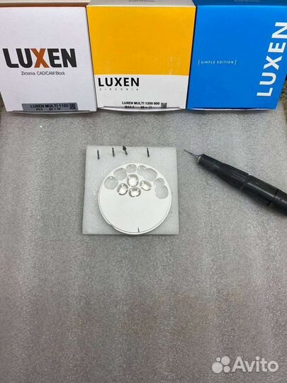 Зубной техник предлагает