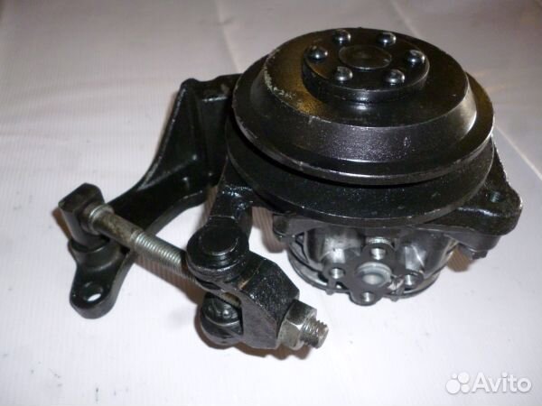 Насос рулевой маз 500 новый с кронштейном в сборе