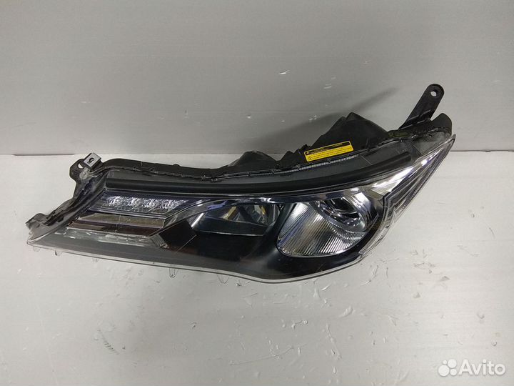 Блок фара левая Toyota Rav 4 8117042542