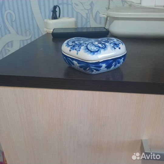 Фарфоровая посуда гжель