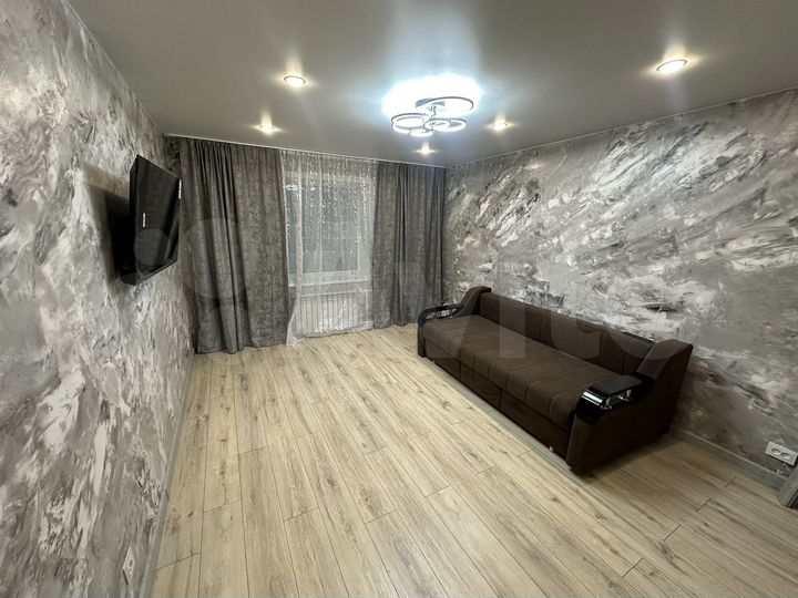 2-к. квартира, 50 м², 1/5 эт.